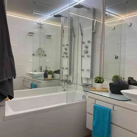 Ac-free Wifi - Free Parking - 3sleep- 5minutes Walk To Station - Close To The Lake *
